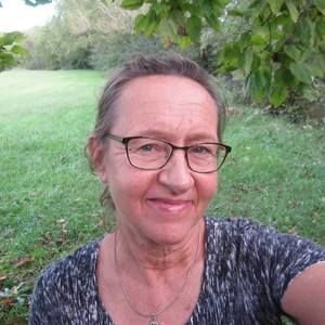 Meet your Posher, Nancy